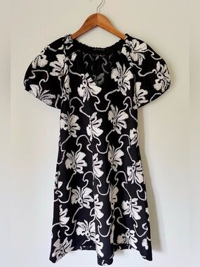 Abbey Glass Black & White Floral Puff-Sleeve Mini Dress size small!
